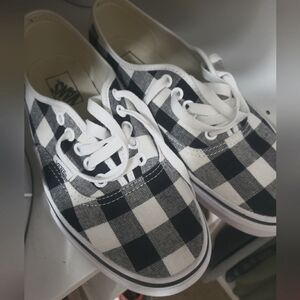 Vans Shoes Checkered  Off The Wall  Unisex M 7.5 or W 9 Black White Sneakers